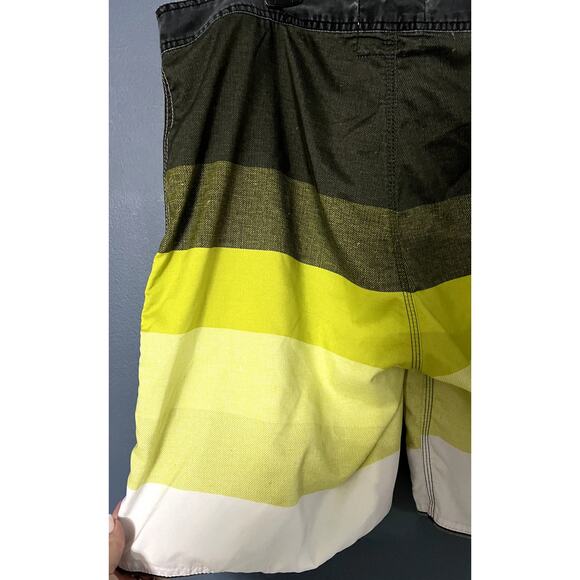 Rip Curl Mens yellow black white Draw String Waistband Swim Trunks size 38 XL - Picture 4 of 7
